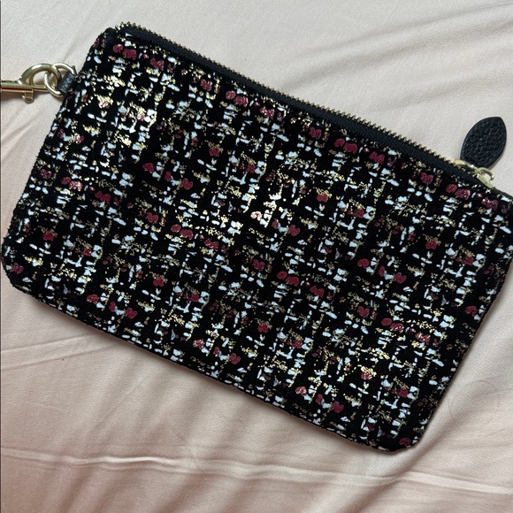 Black and Gold Patterned Wristlet - Picture 1 of 4